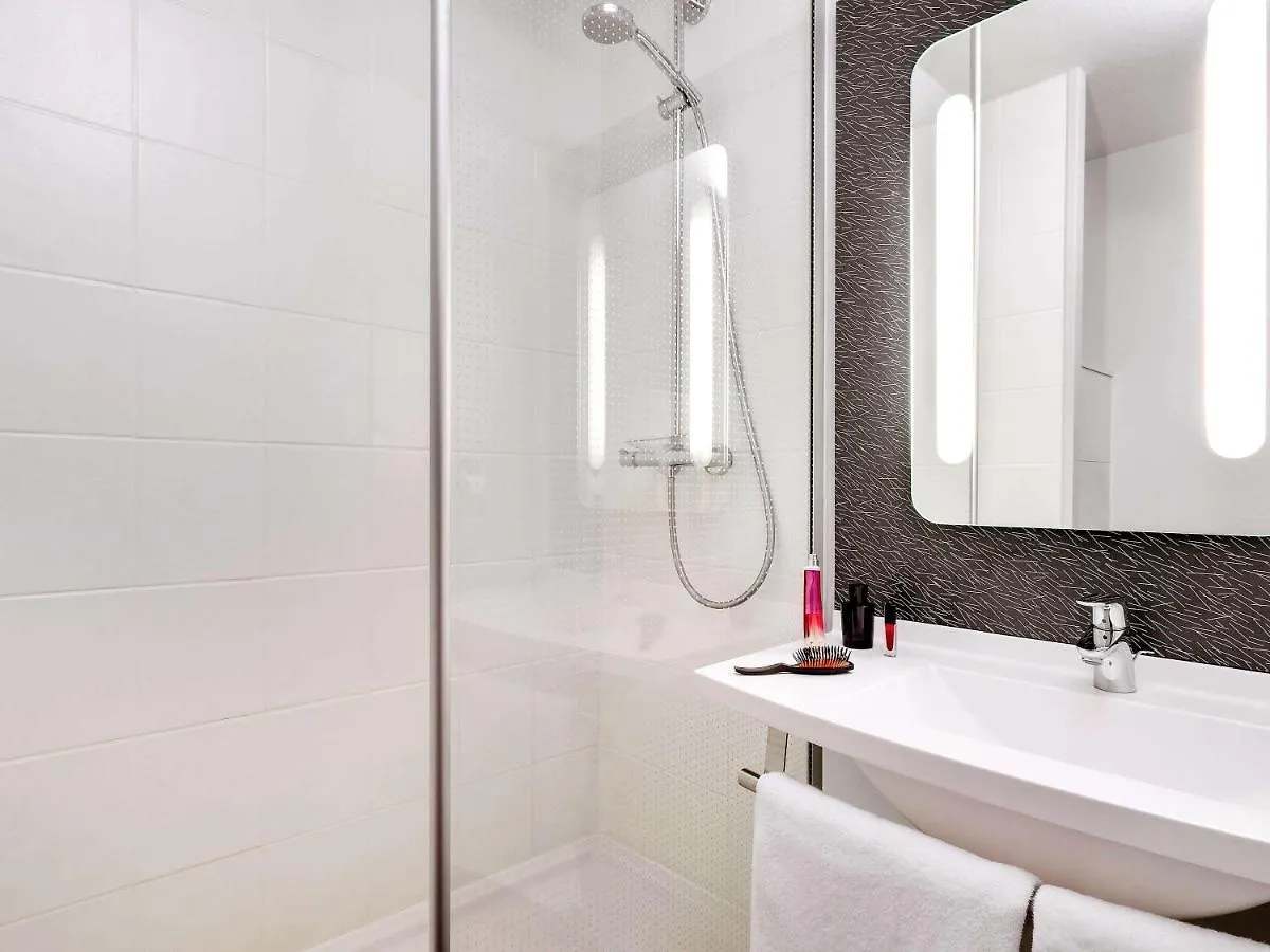 Ibis Roanne Le Coteau Hotel Restaurant France