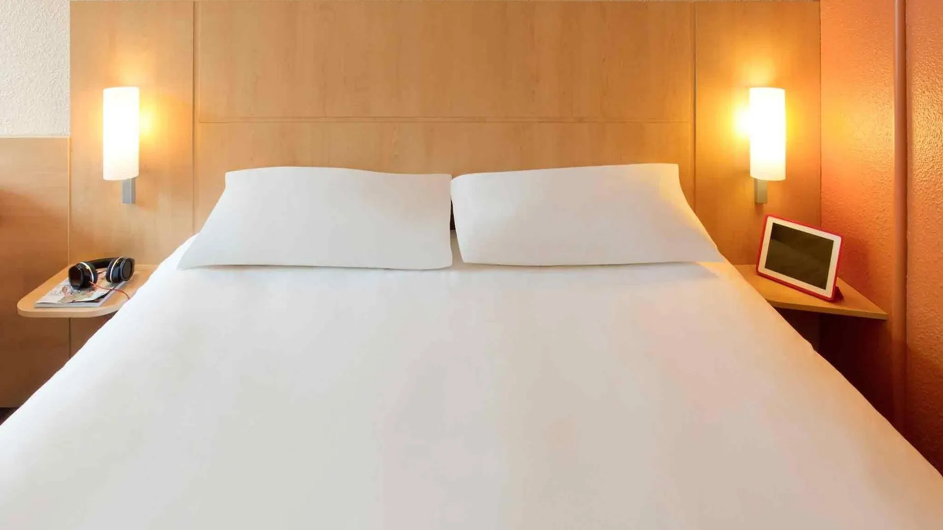 ***  Ibis Roanne Le Coteau Hotel Restaurant France