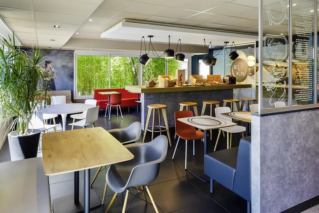 ***  Ibis Roanne Le Coteau Hotel Restaurant France