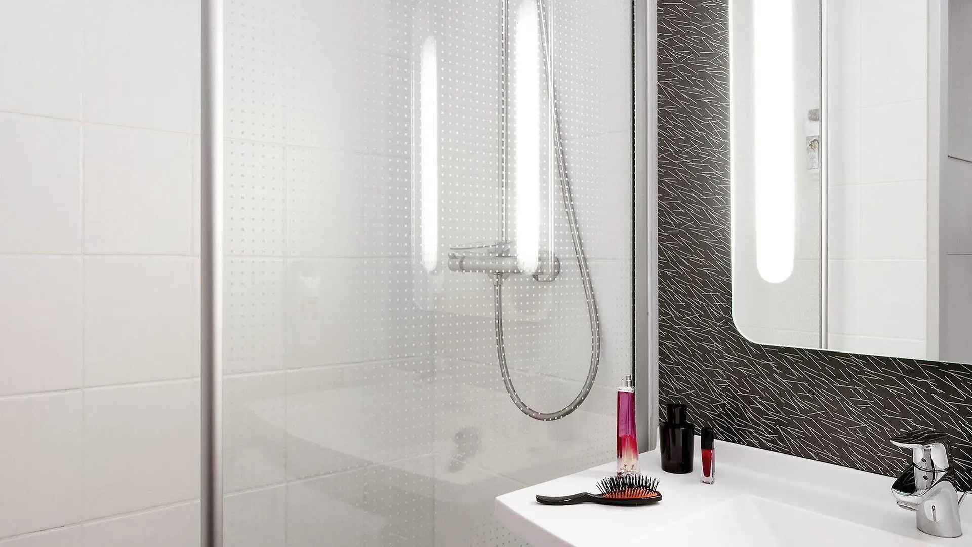 Ibis Roanne Le Coteau Hotel Restaurant 3*,