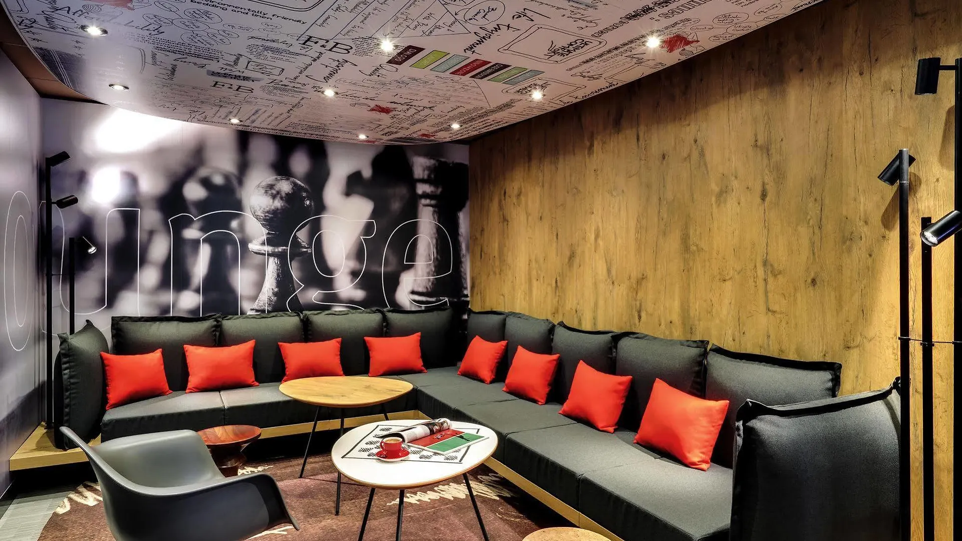 ***  Ibis Roanne Le Coteau Hotel Restaurant France
